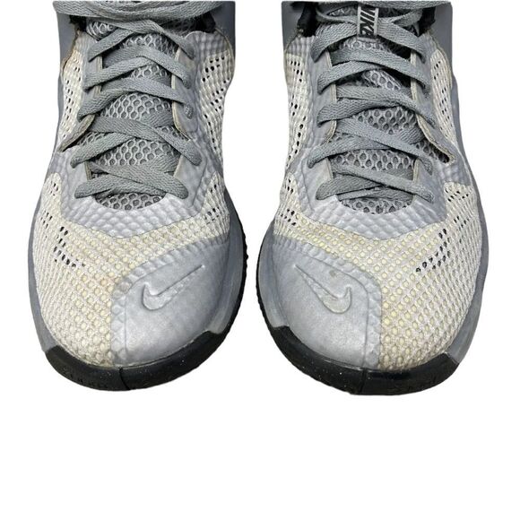 Athletic_Shoes